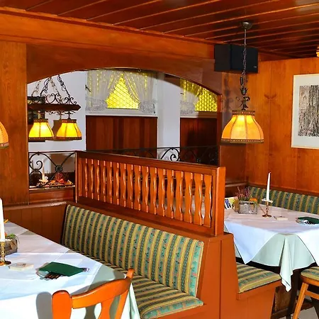 Hotel Kuner Weitzel Landgasthof Frohe Einkehr Gbr 3*