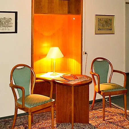 Kuner Weitzel Landgasthof Frohe Einkehr Gbr 호텔 Merzhausen